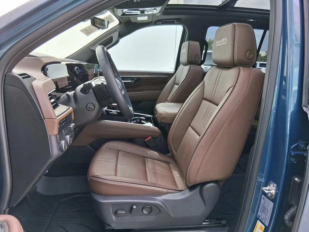 Used 2026 Lakeshore Blue Metallic Chevrolet High Country image 21