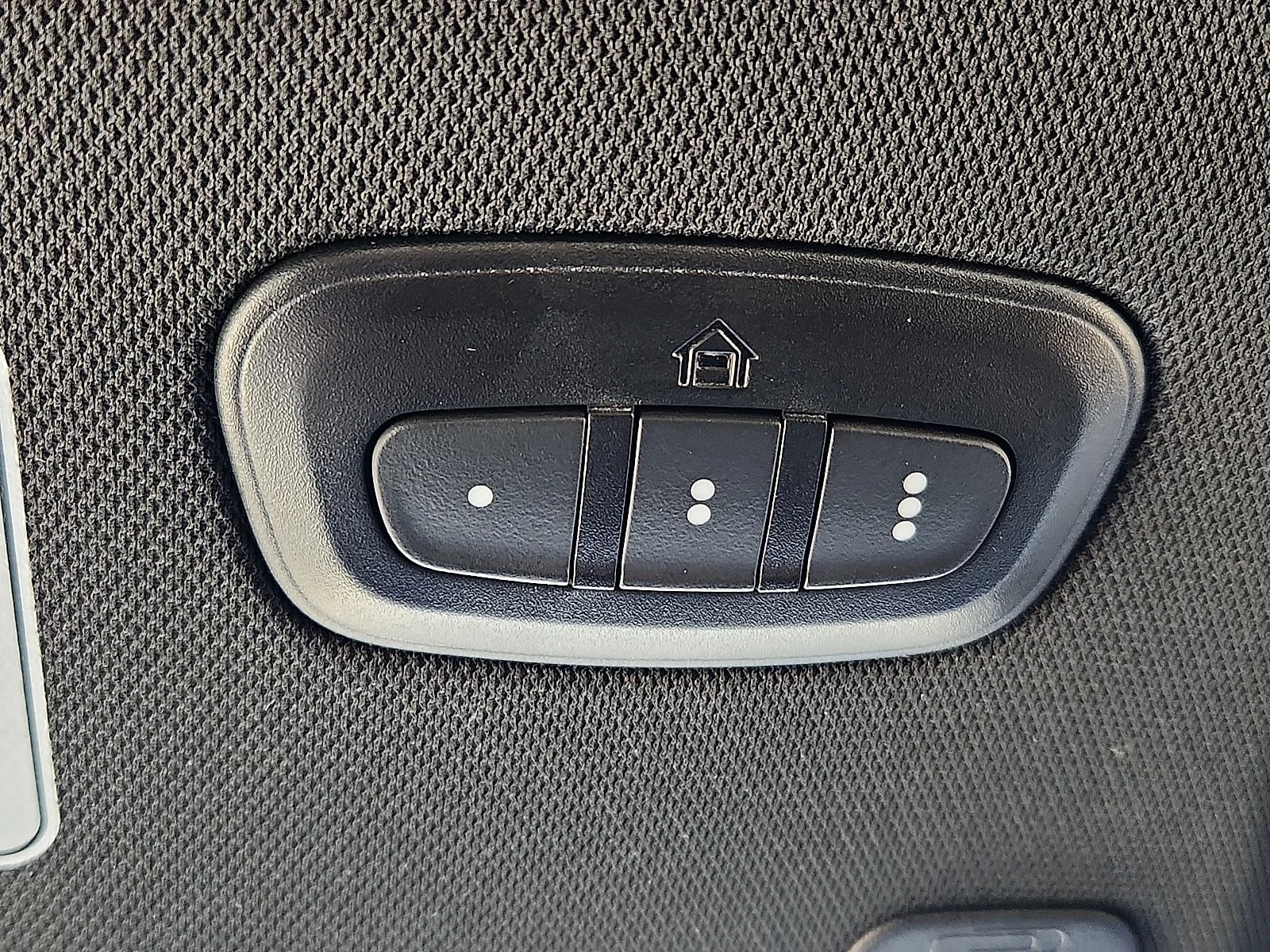 New 2026 After Dark  Paint Dodge R/T 4-DOOR AWD image 17