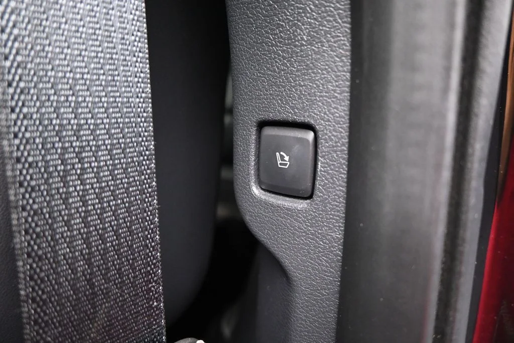 Used 2023 Black Lincoln Reserve image 33