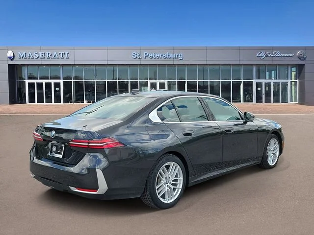 Used 2025 Gray BMW 530i image 4