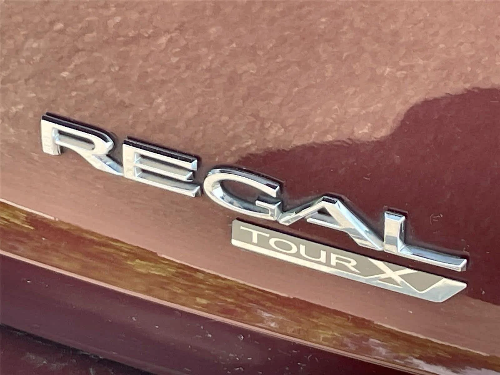 Used 2018 Rioja Red Metallic Buick Preferred image 10