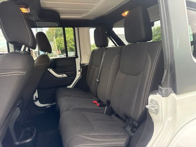 Used 2017 White Jeep Unlimited Sahara image 14