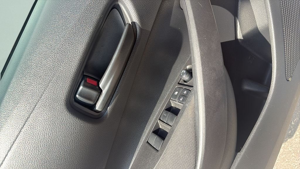 Used 2025  Toyota LE image 21