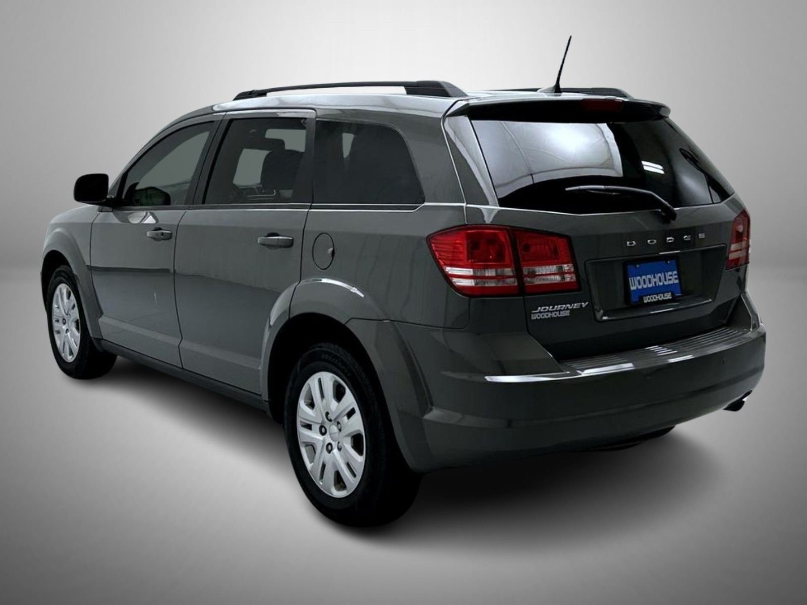 Used 2020 Gray Dodge SE image 7