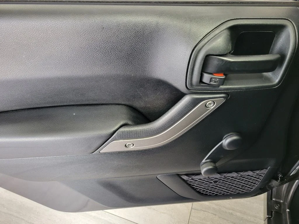 Used 2017 Gray Jeep Sport image 17