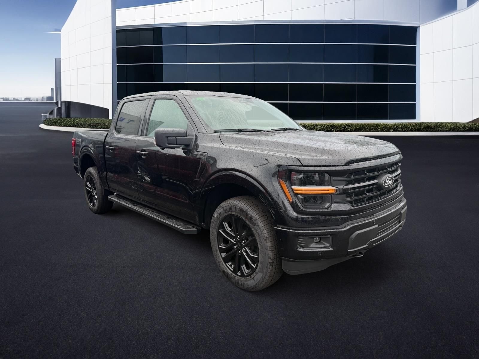 New 2026 Agate Black Metallic Ford XLT image 3