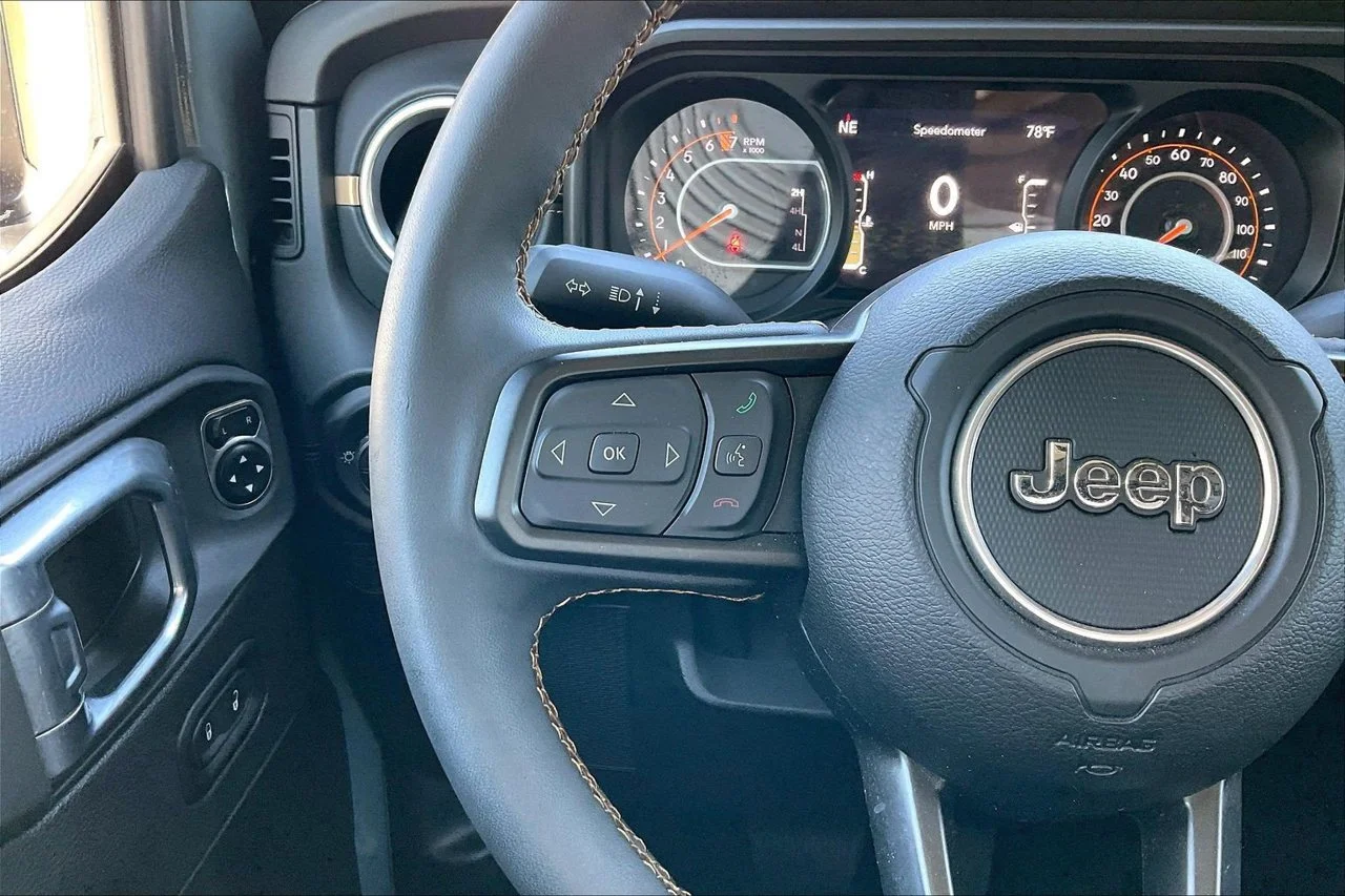 Used 2024 Gray Jeep Sport S image 28