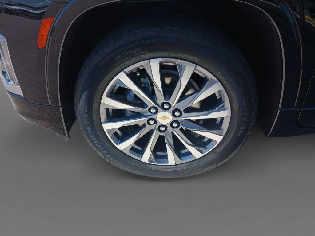 Used 2022 Mosaic Black Metallic Chevrolet Premier image 14