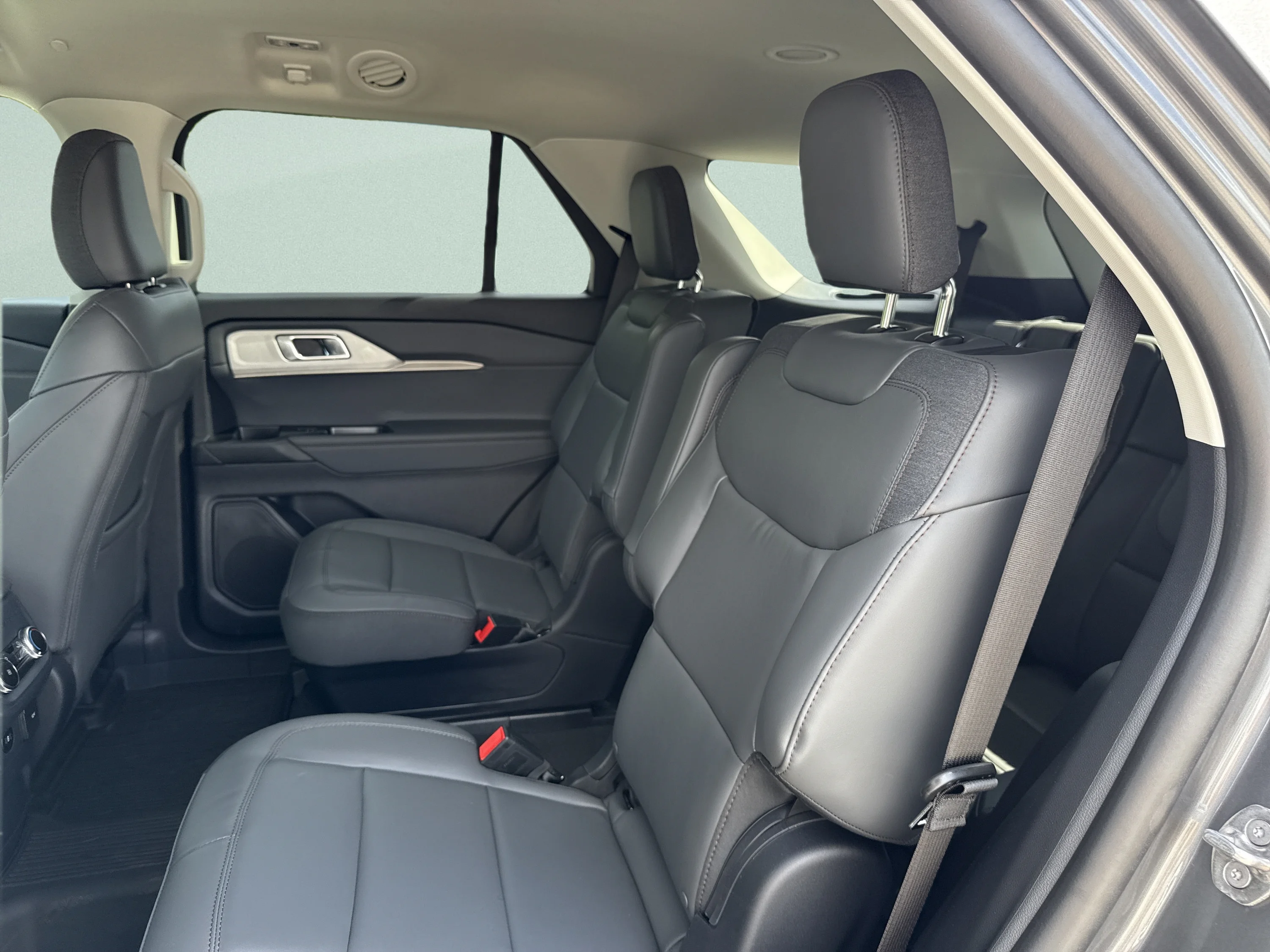 Used 2026 Carbonized Gray Metallic Ford Active image 26