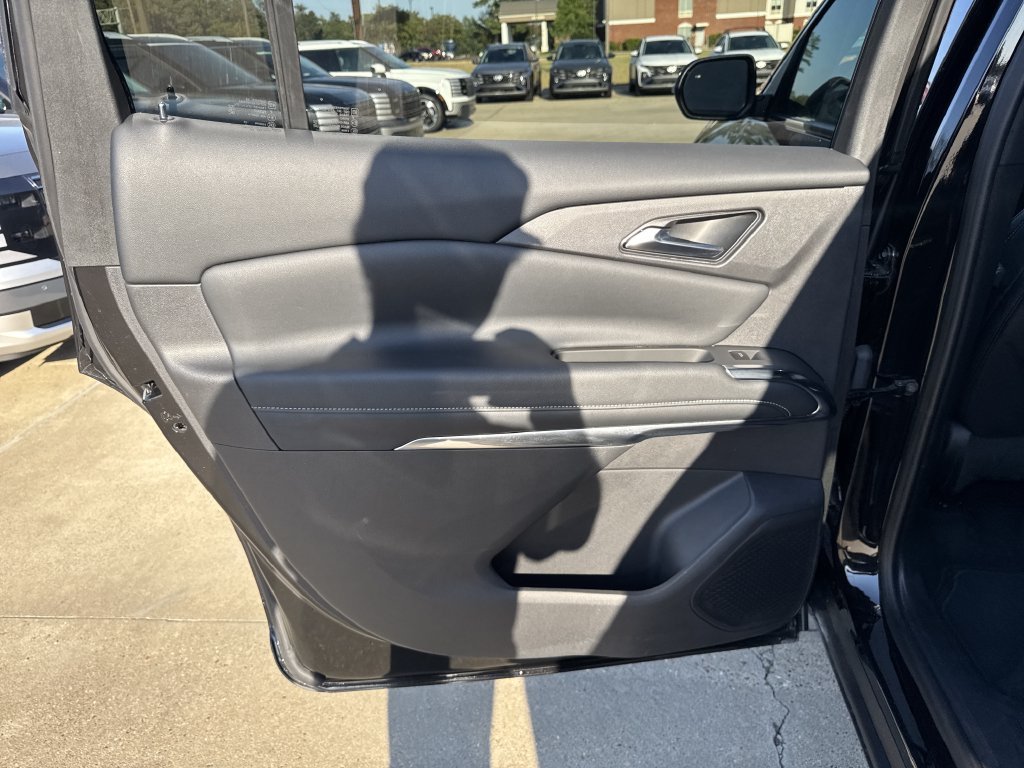 Used 2026 Black Chevrolet LT image 17