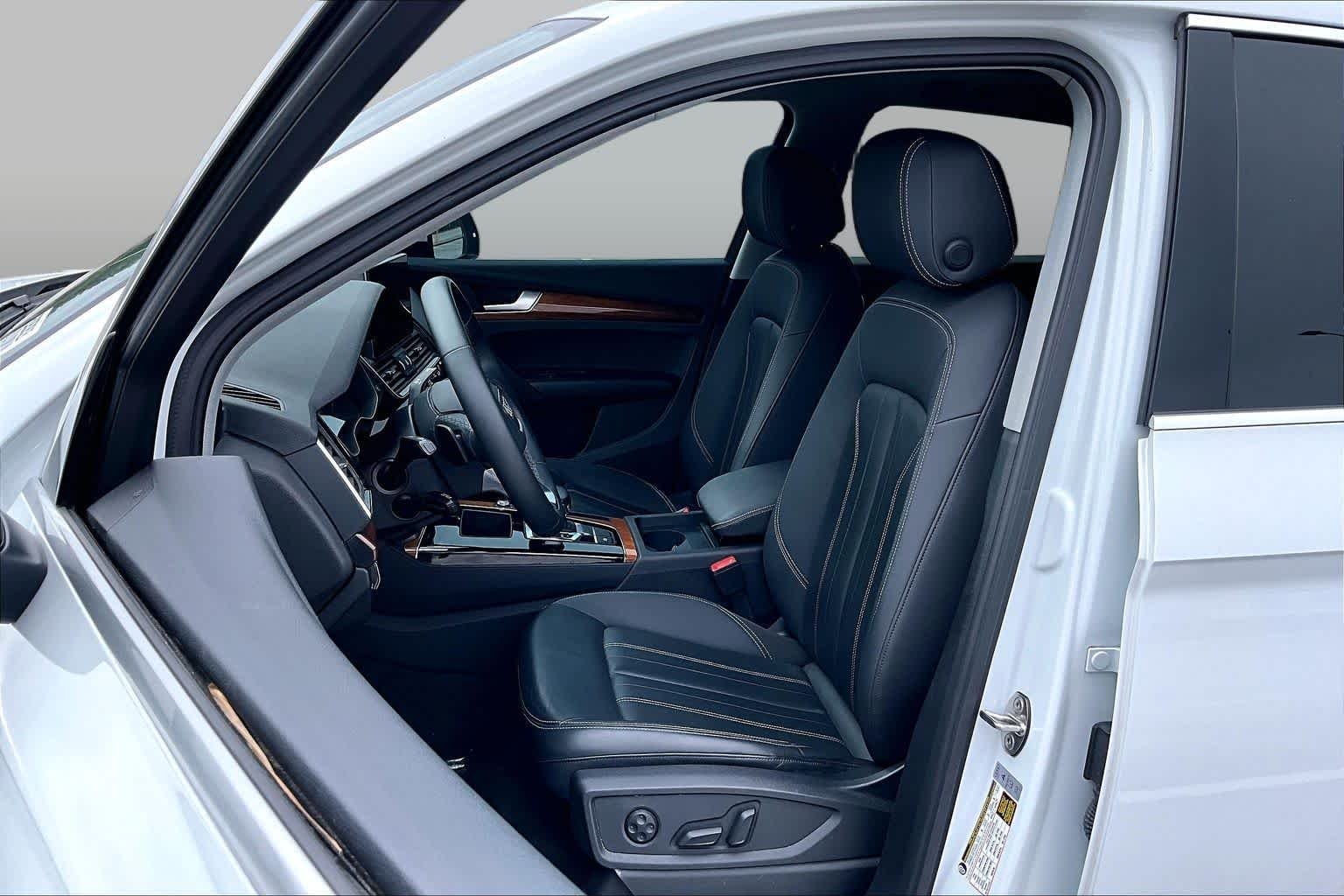 Used 2023 Glacier White Metallic Audi Premium image 15