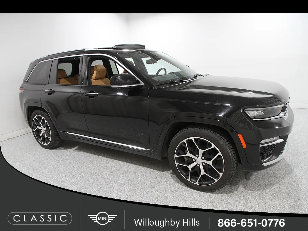 2023 Jeep Grand Cherokee Summit Reserve 4x4's photo