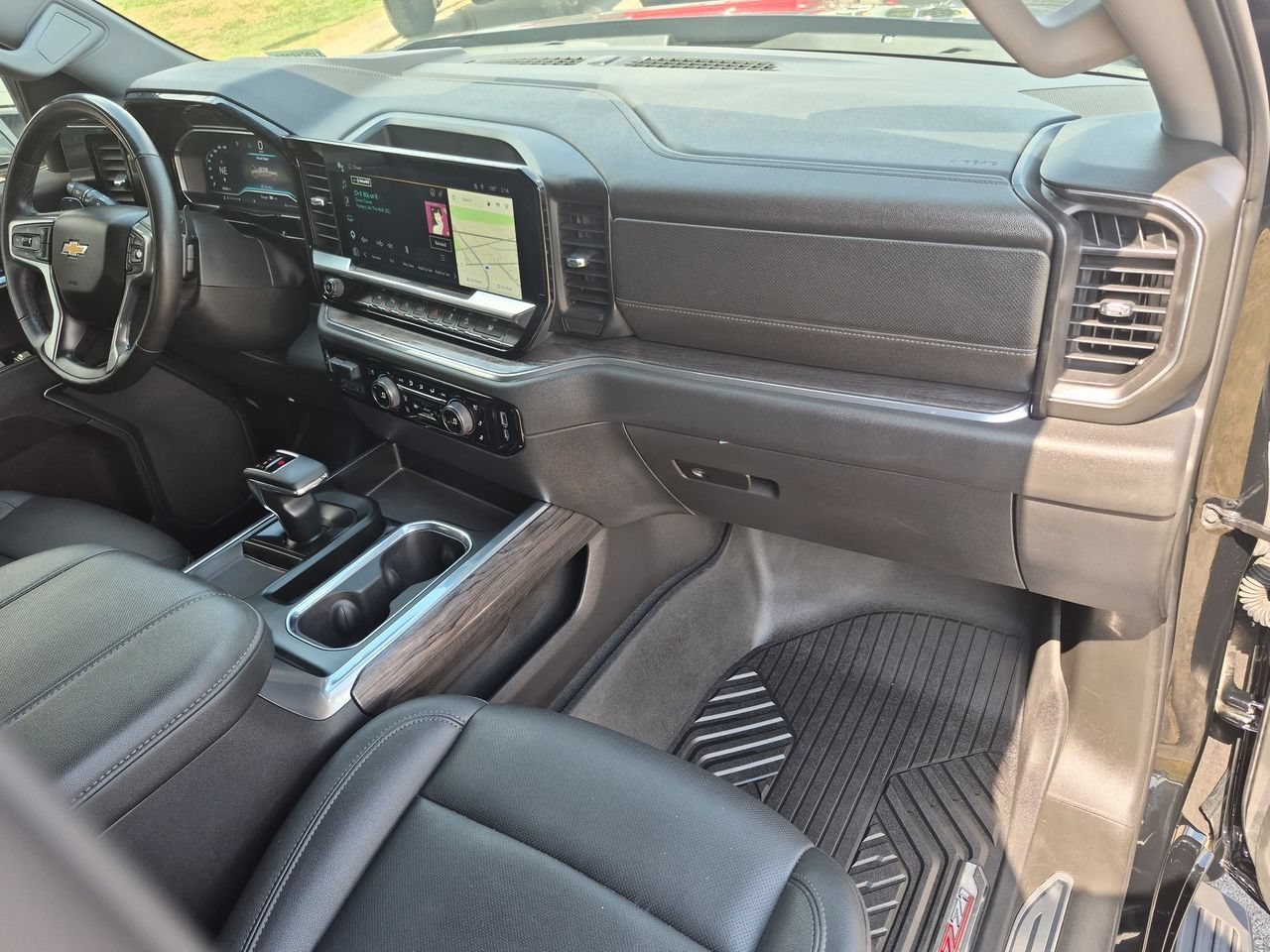 Used 2023 BLACK Chevrolet LTZ image 30