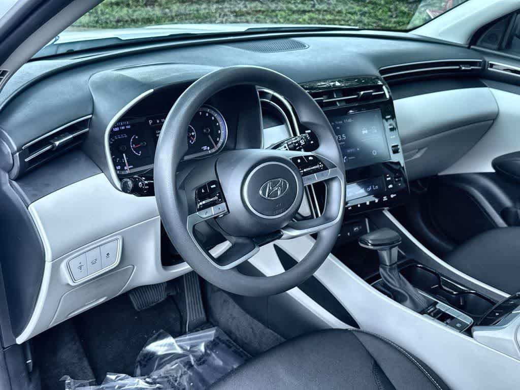 Used 2024 White Pearl Hyundai SEL image 13
