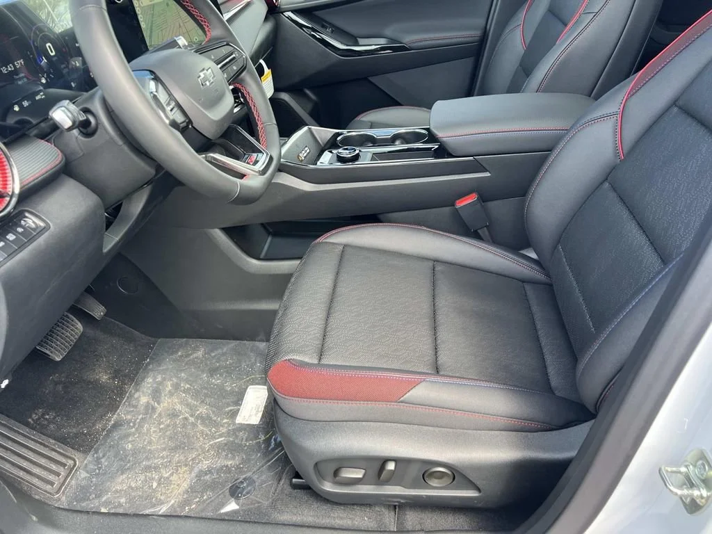 2026 Chevrolet Equinox RS - Photo 11