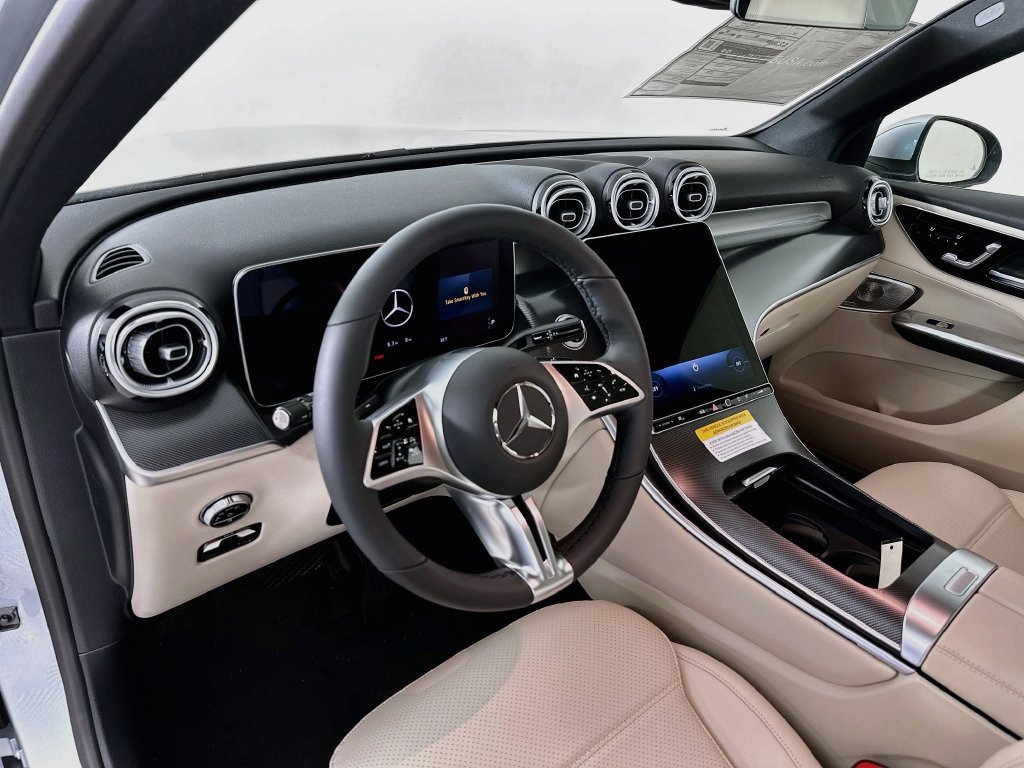 New 2027 Cirrus Silver Metallic Mercedes-Benz GLC 300 image 9