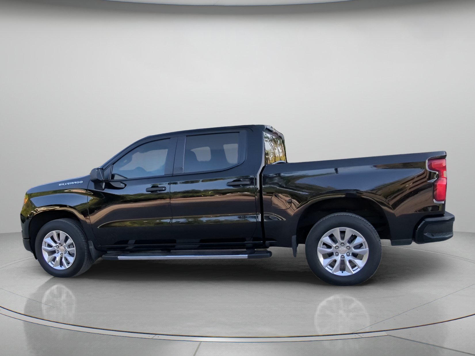 Used 2024 Black Chevrolet Custom Crew Cab Pickup image 14