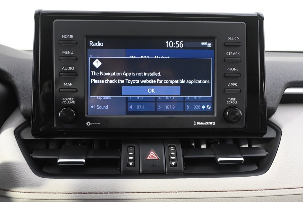 Used 2022 Pearl Toyota XLE Premium image 29