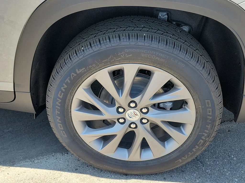 2026 Buick Enclave Preferred - Photo 27
