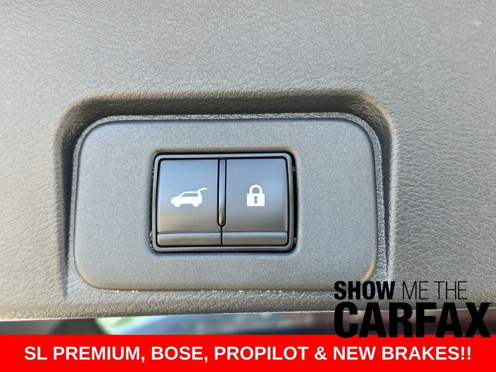 Used 2023 Blue Nissan SL image 12