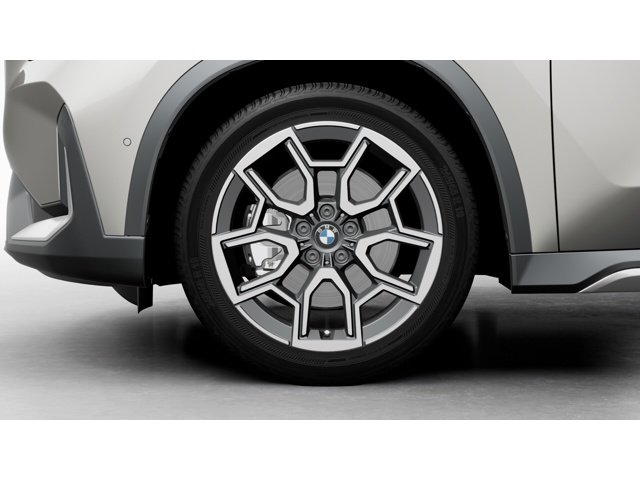 New 2026 Space Silver Metallic BMW xDrive28i image 7