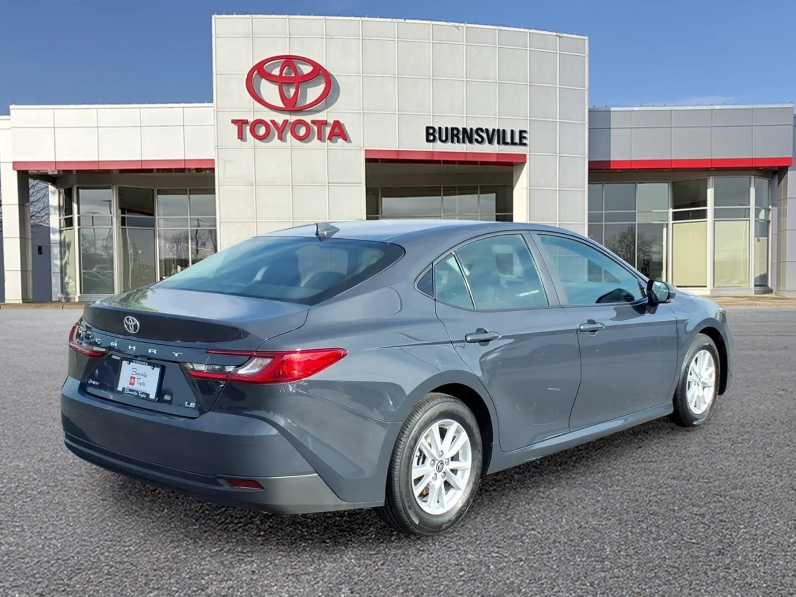 Certified Used 2025  Toyota LE image 3