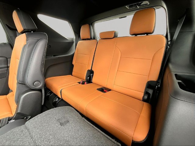 2027 Chevrolet Traverse Z71 - Photo 26