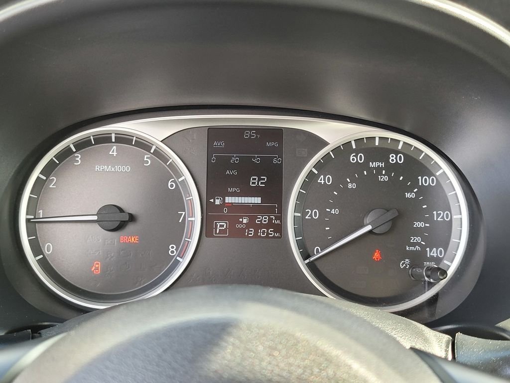 Used 2022 Gray Nissan S image 24