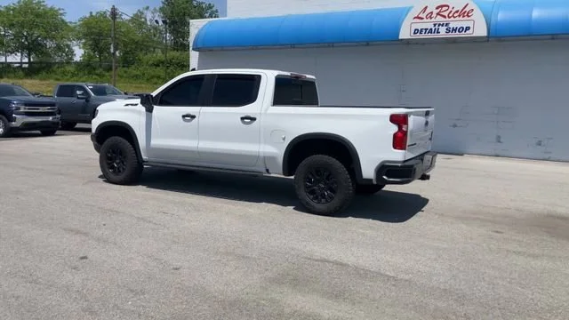 2025 Chevrolet Silverado 1500 ZR2 - Photo 6