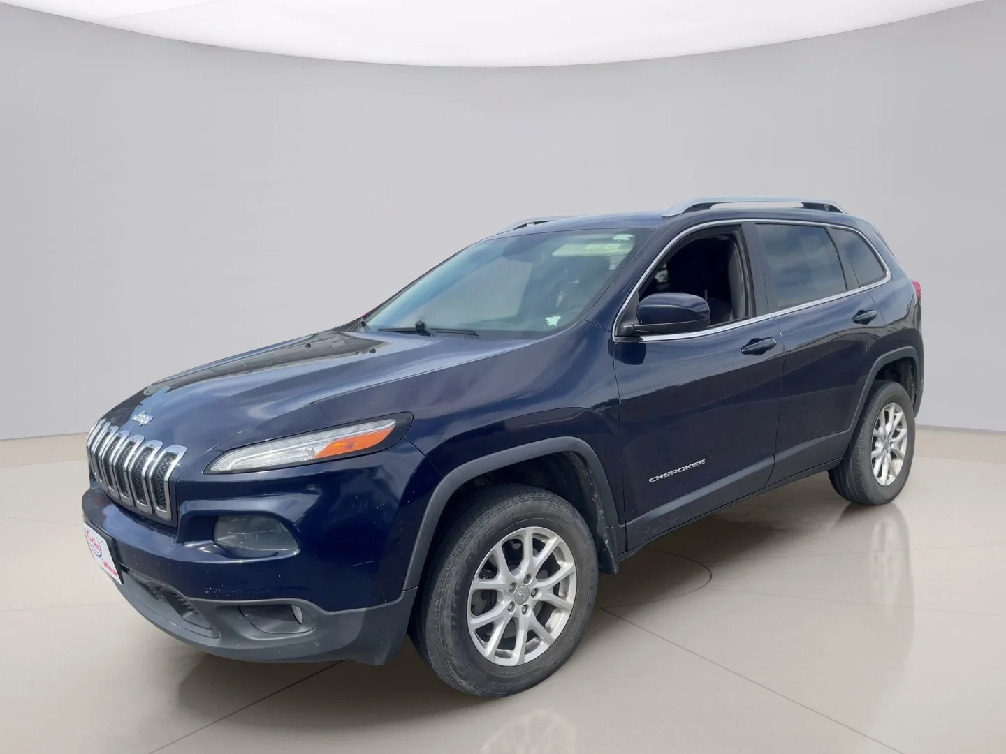 Used 2014 Blue Jeep LATITUDE image 1