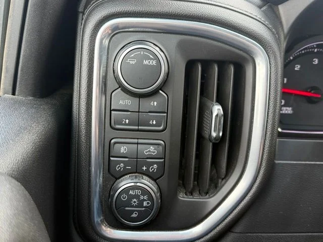 Used 2020 Gray Chevrolet LT image 6
