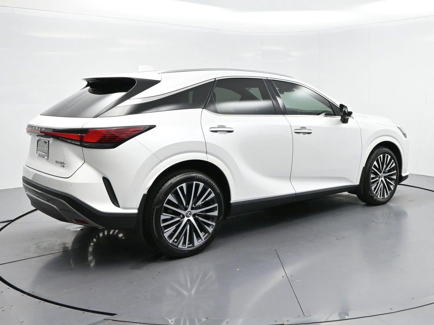 Used 2025 White Lexus RX 350 image 7