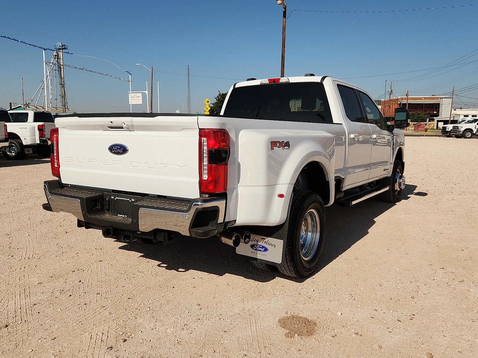 New 2026 Oxford White Ford Lariat image 7
