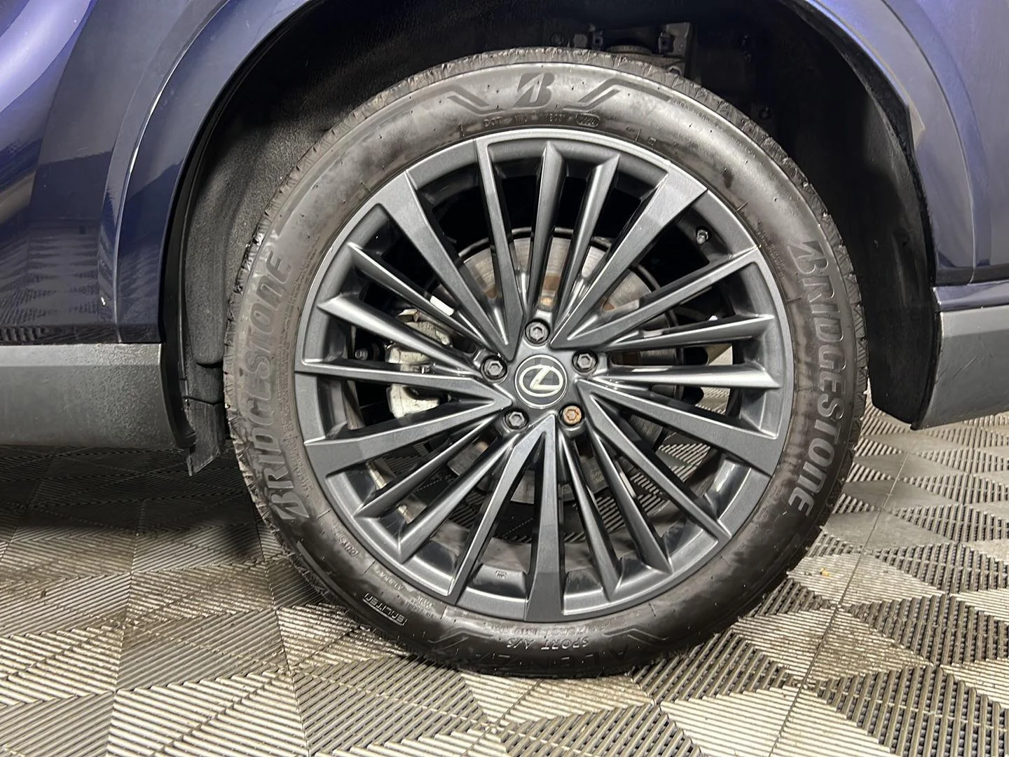 Used 2024  Lexus RX 350 image 12