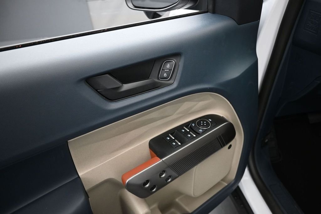 New 2026 Oxford White Ford Lariat image 10