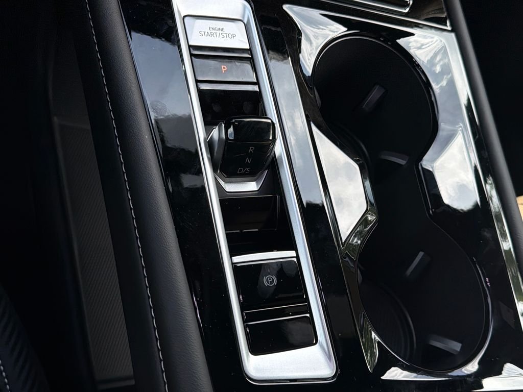 New 2026  Volkswagen SE w/Technology image 23