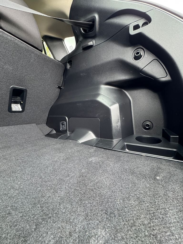 Used 2025 Crystal Black Silica Subaru Base image 12