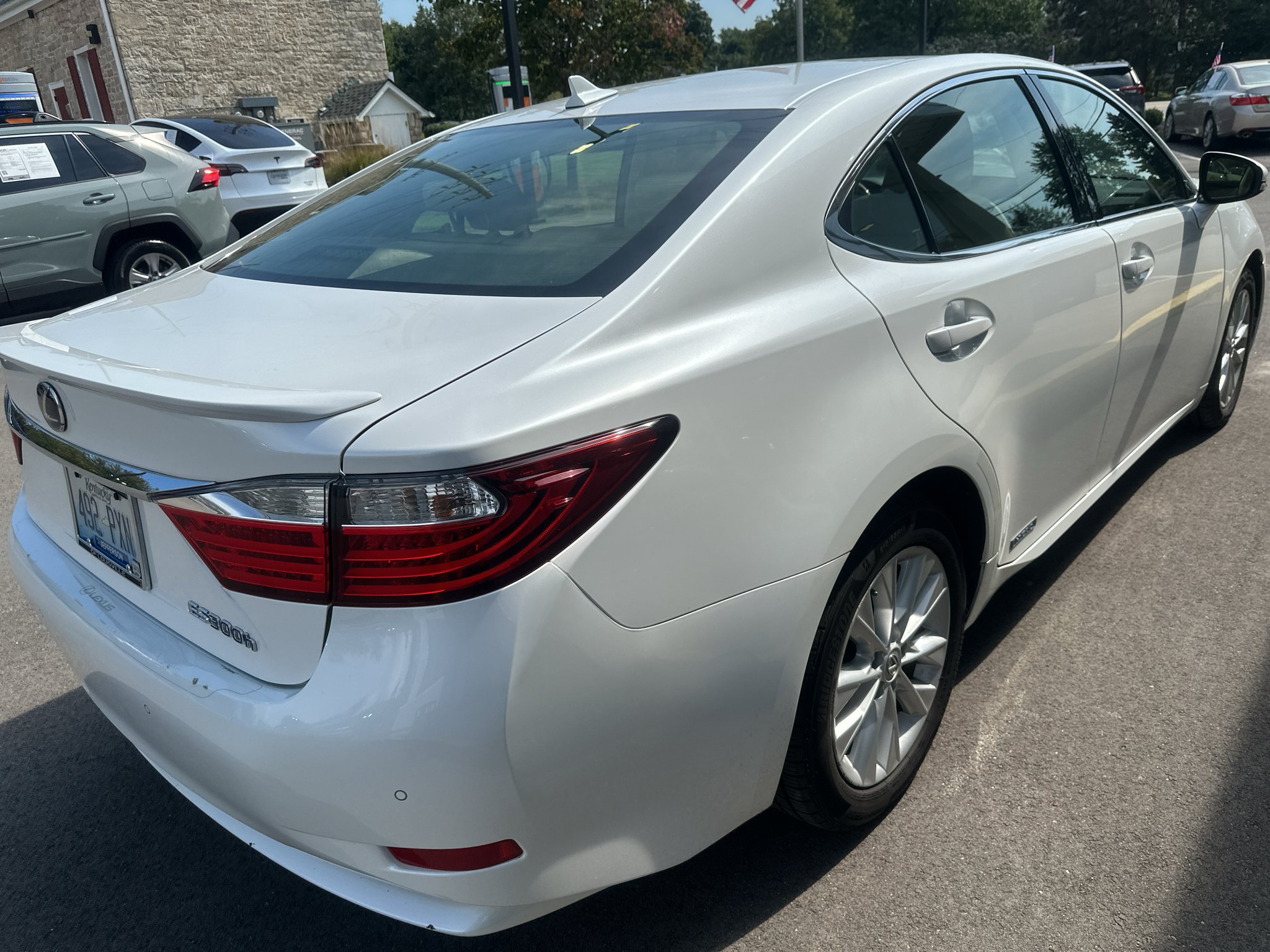 Used 2013 Starfire Pearl Lexus Hybrid image 4