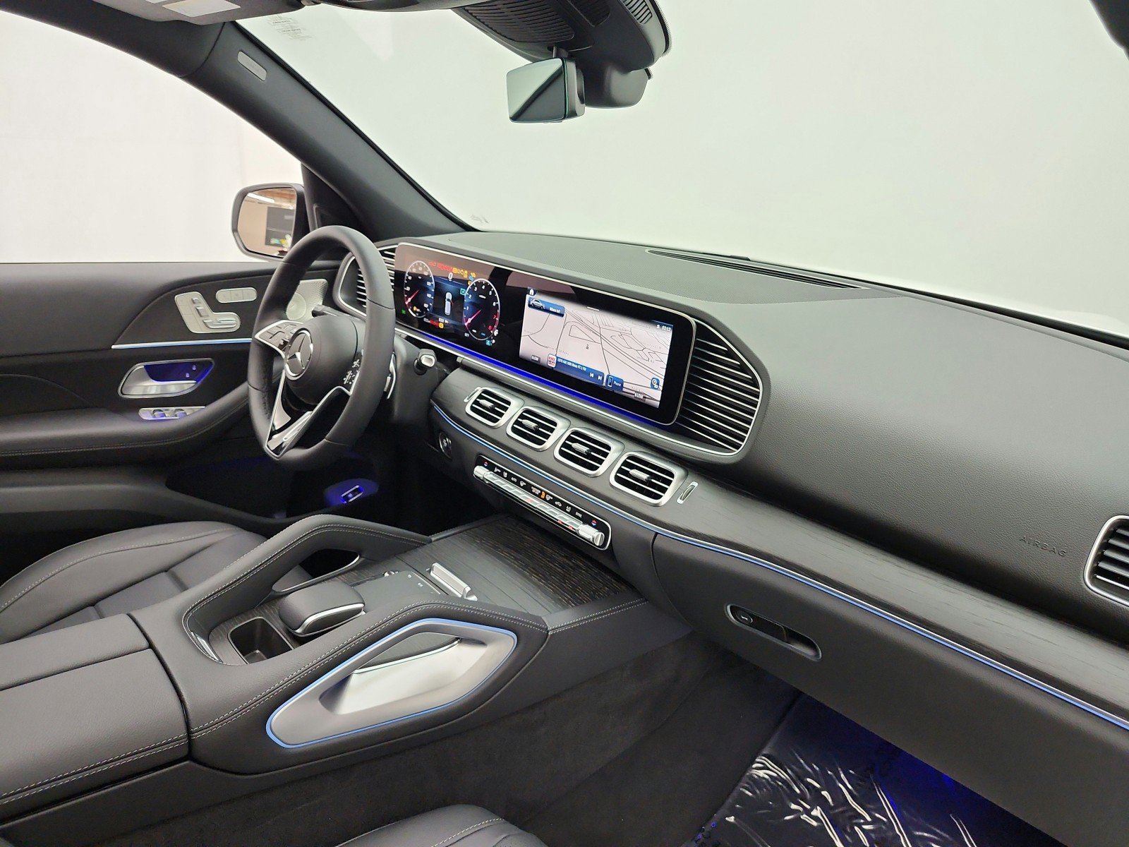 New 2026 Polar White Mercedes-Benz GLE 450 4MATIC® SUV image 35