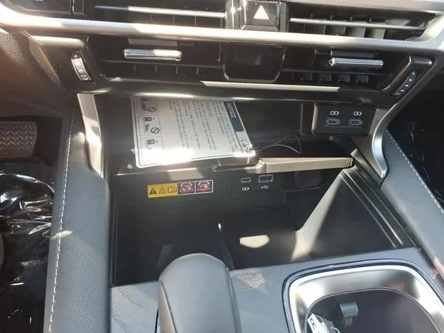 New 2026 Iridium Lexus PREMIUM AWD image 29