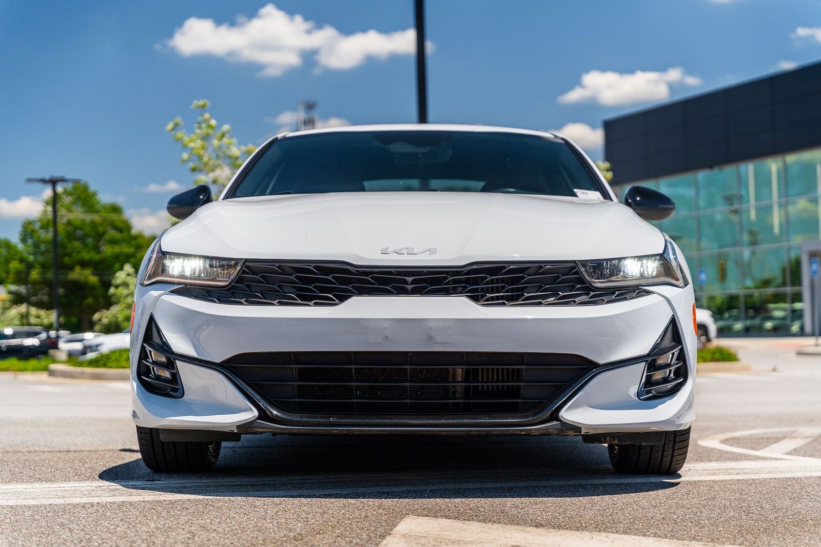 Used 2023 White Kia GT-Line image 1