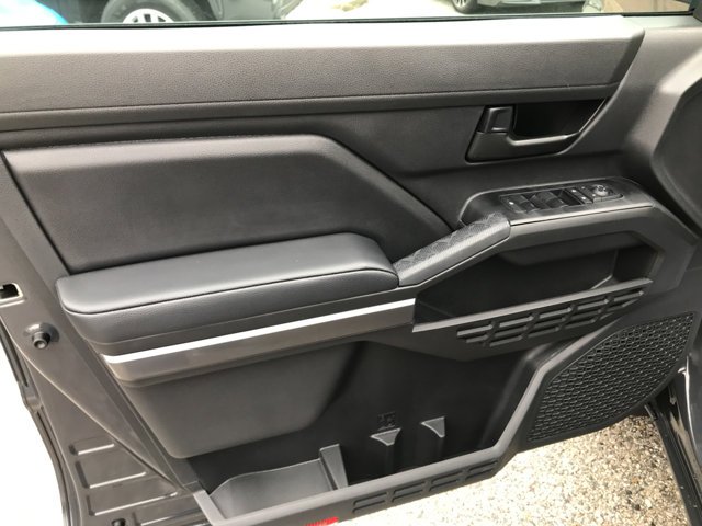 2026 Toyota Tacoma SR5 - Photo 12