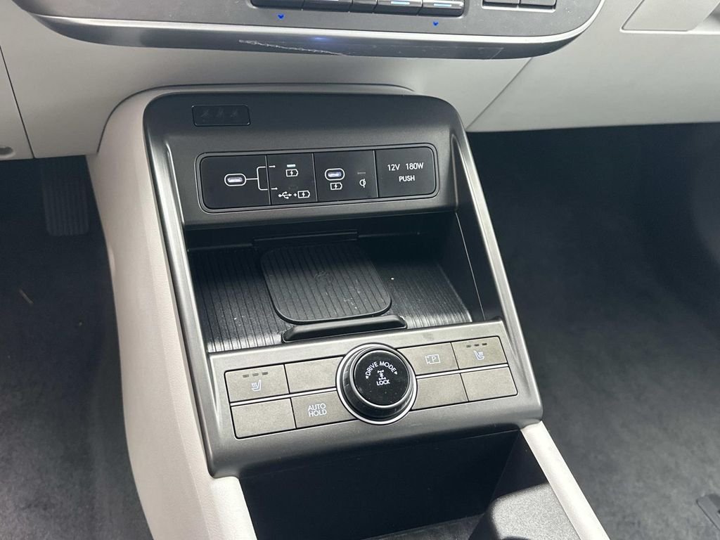 Certified Used 2026 Gray Hyundai SEL Premium image 23