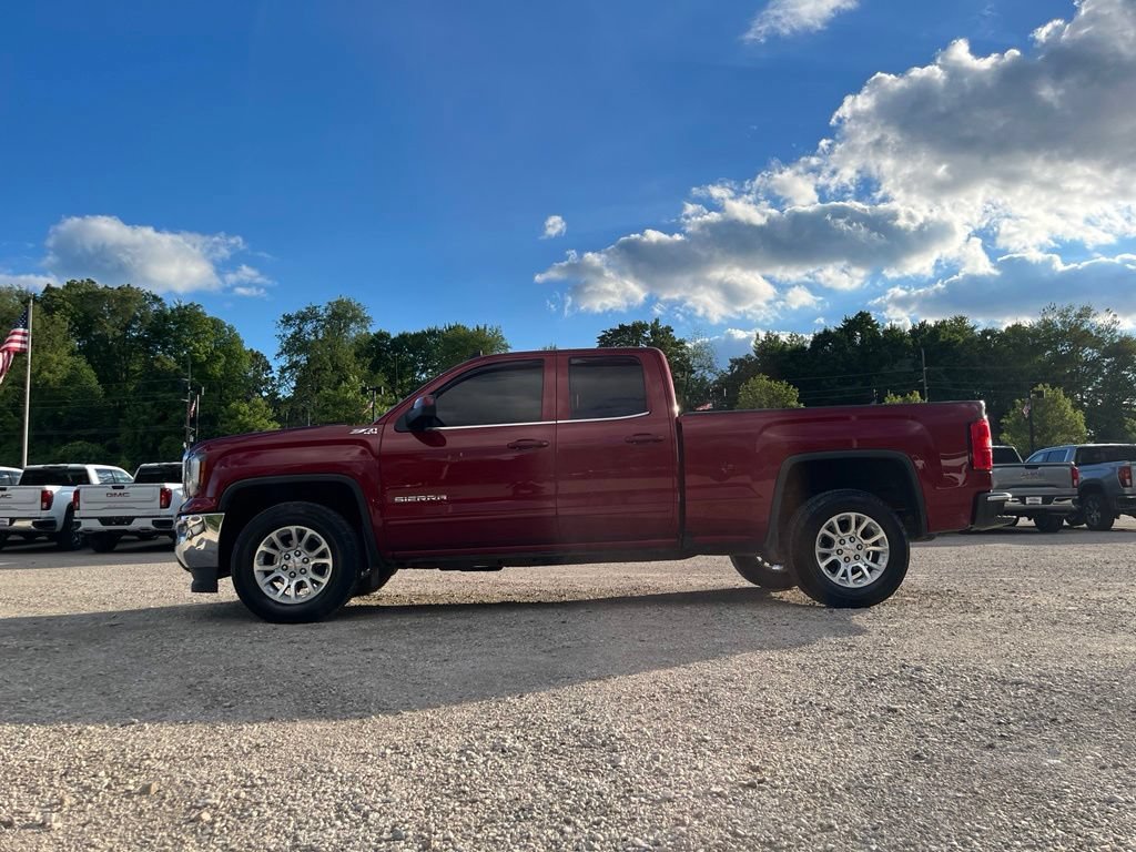 Used 2019 RED QUARTZ TINTCOAT GMC SLE image 15