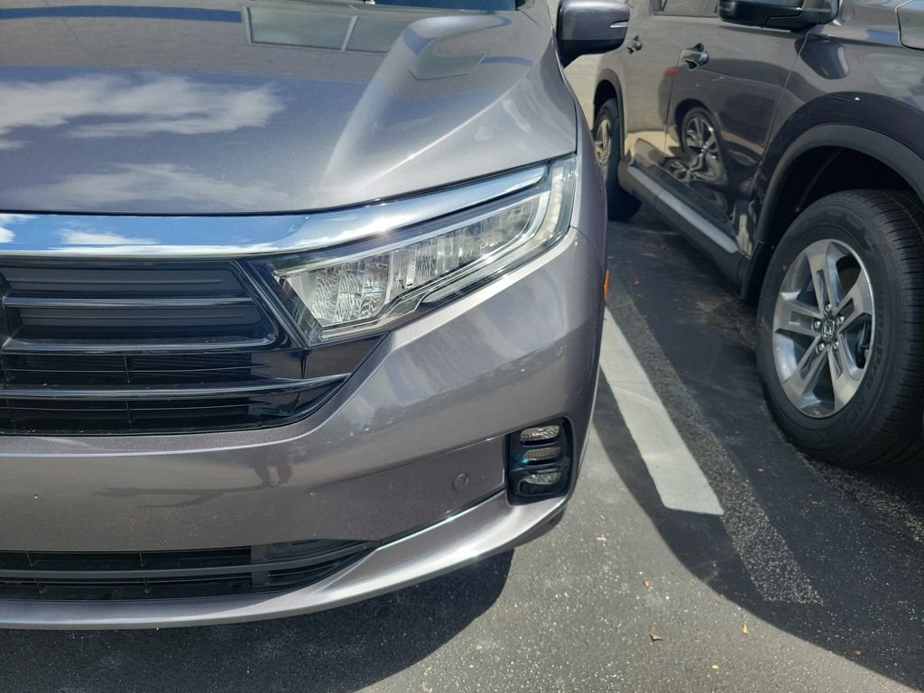 Certified Used 2024 Modern Steel Metallic Honda Touring image 7