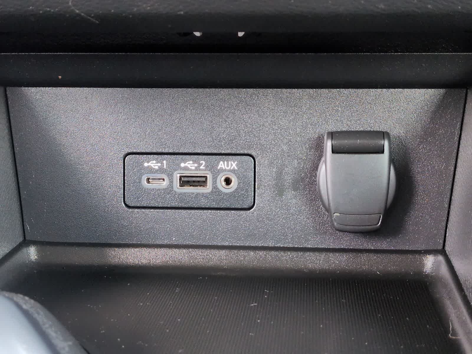 Used 2021 Fresh Powder Nissan SV image 31