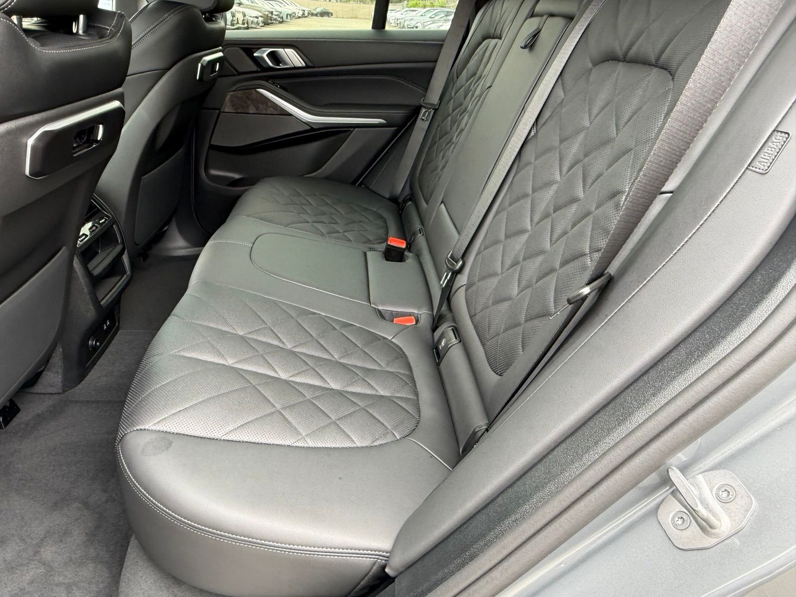 New 2026 Skyscraper Grey Metallic BMW sDrive40i image 31