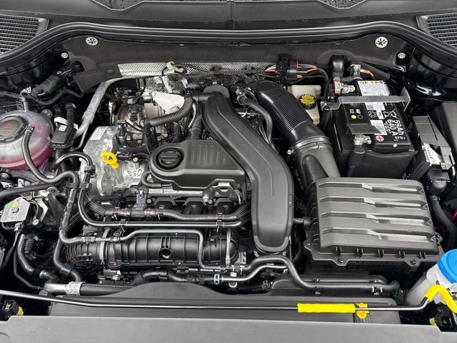 New 2026 Deep Black Pearl Volkswagen SE image 22