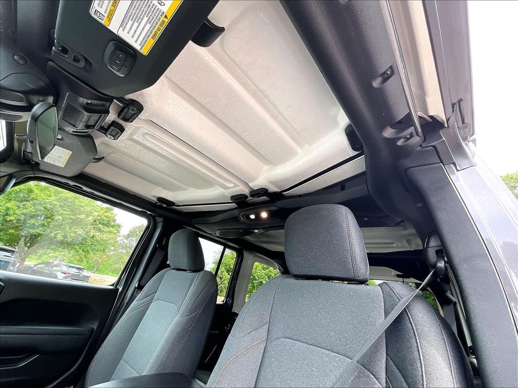Used 2024 Gray Jeep Willys image 7