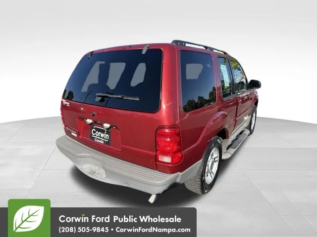 Used 2002 Red Ford Base image 5